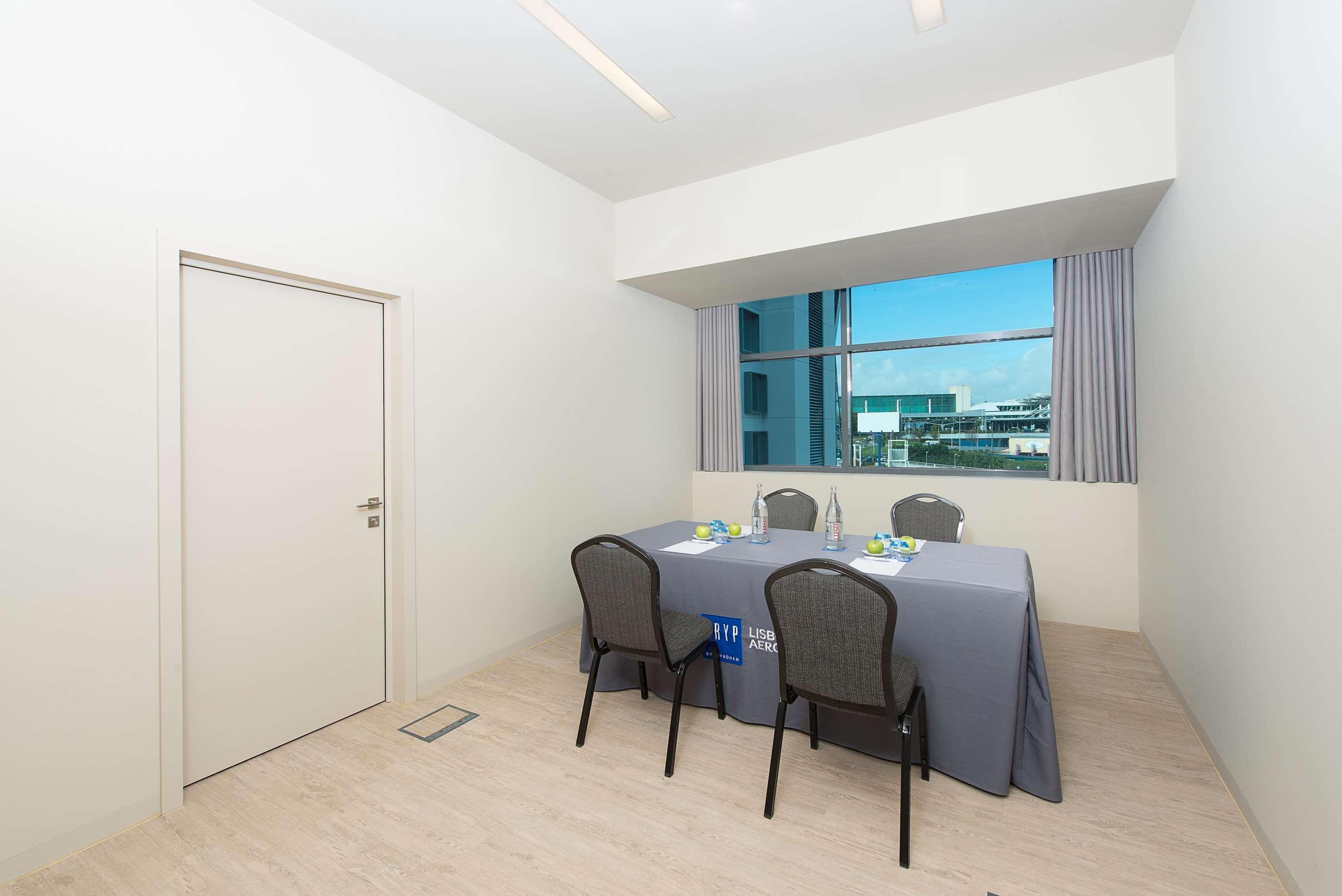 Hotel Melia Aeroporto 4*